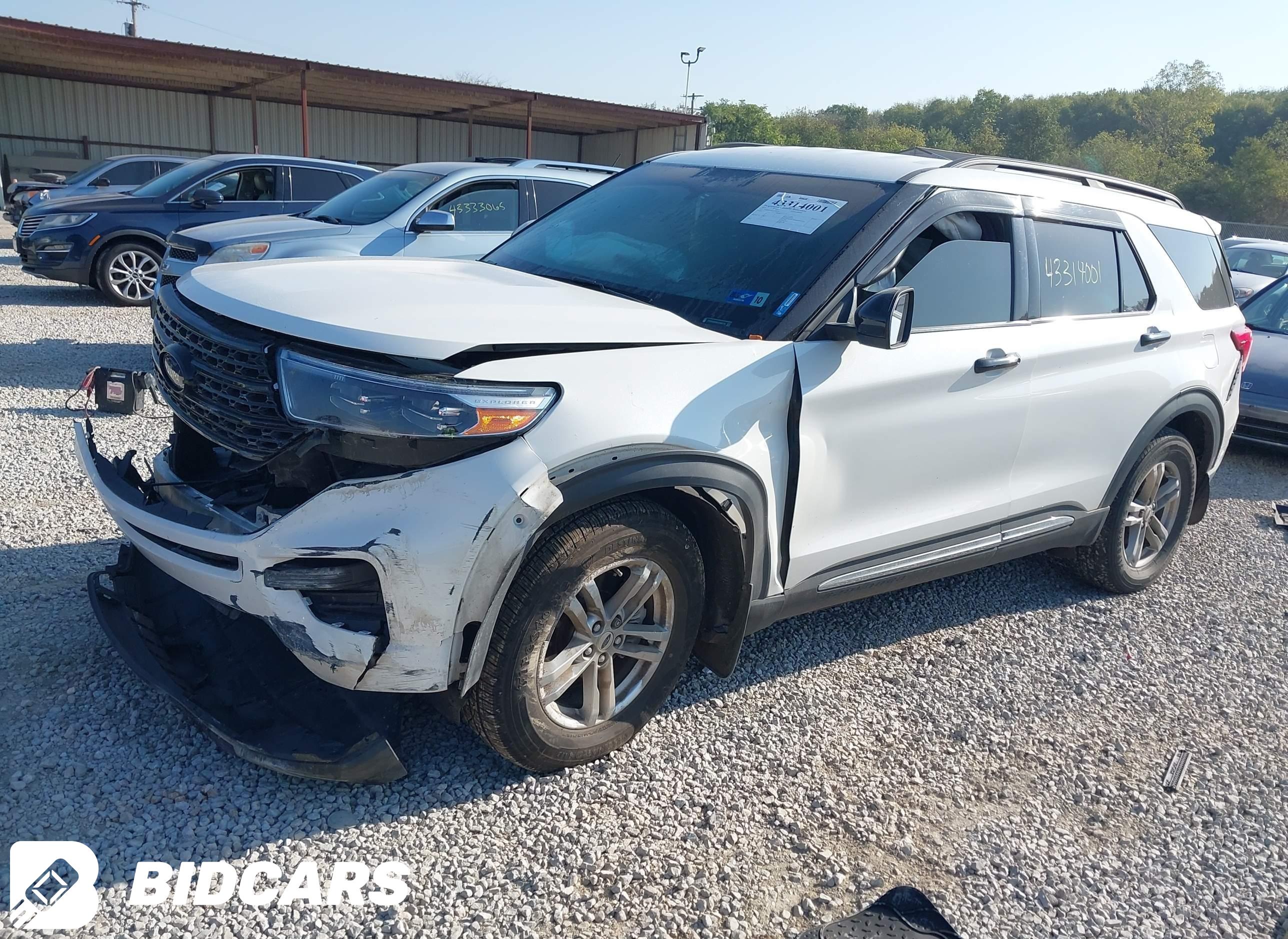 2020 Ford Explorer, Xlt