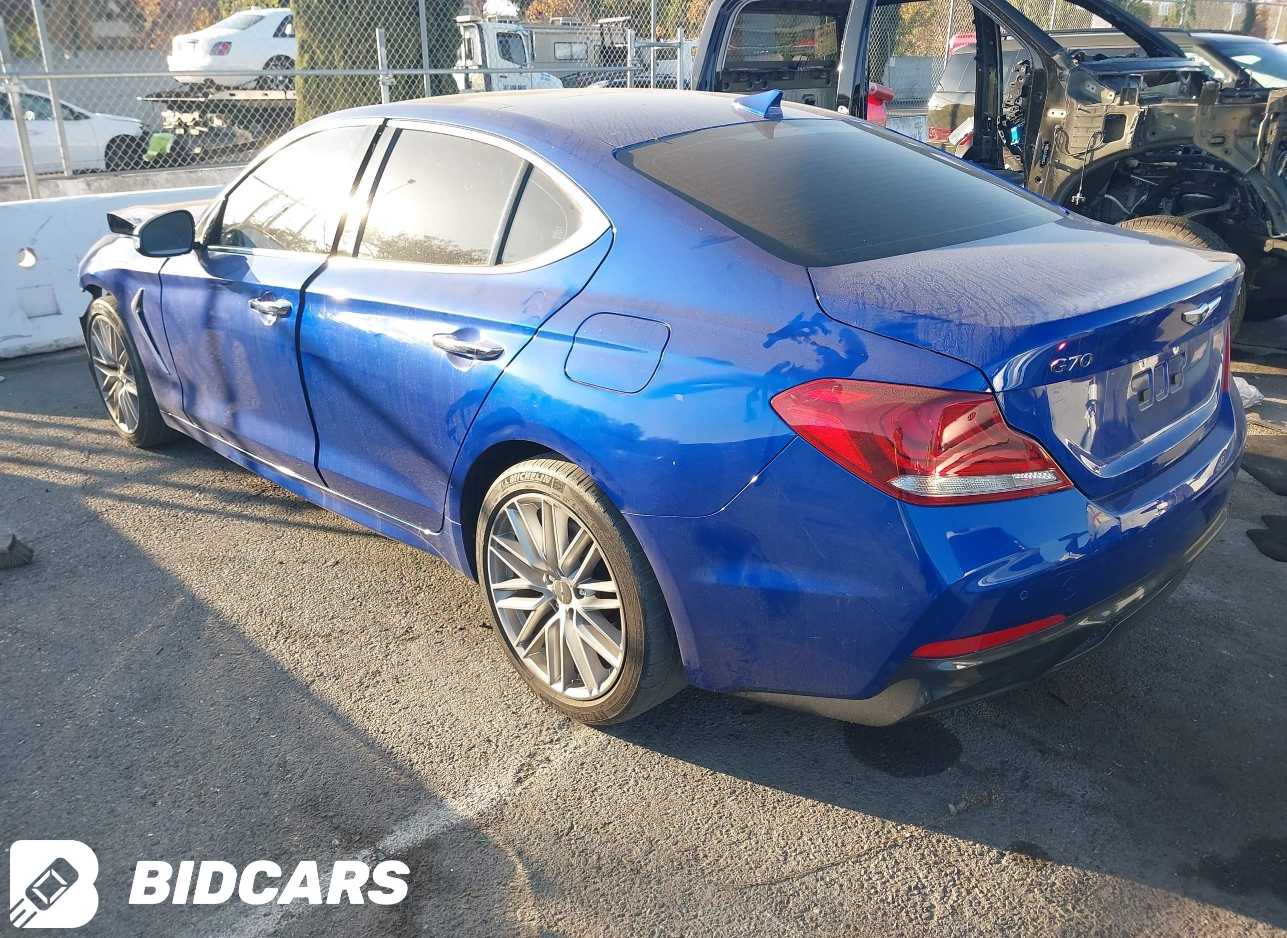 2021 Genesis G70, 2.0T Rwd