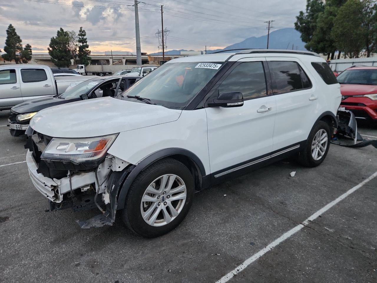 2018 Ford Explorer, Xlt