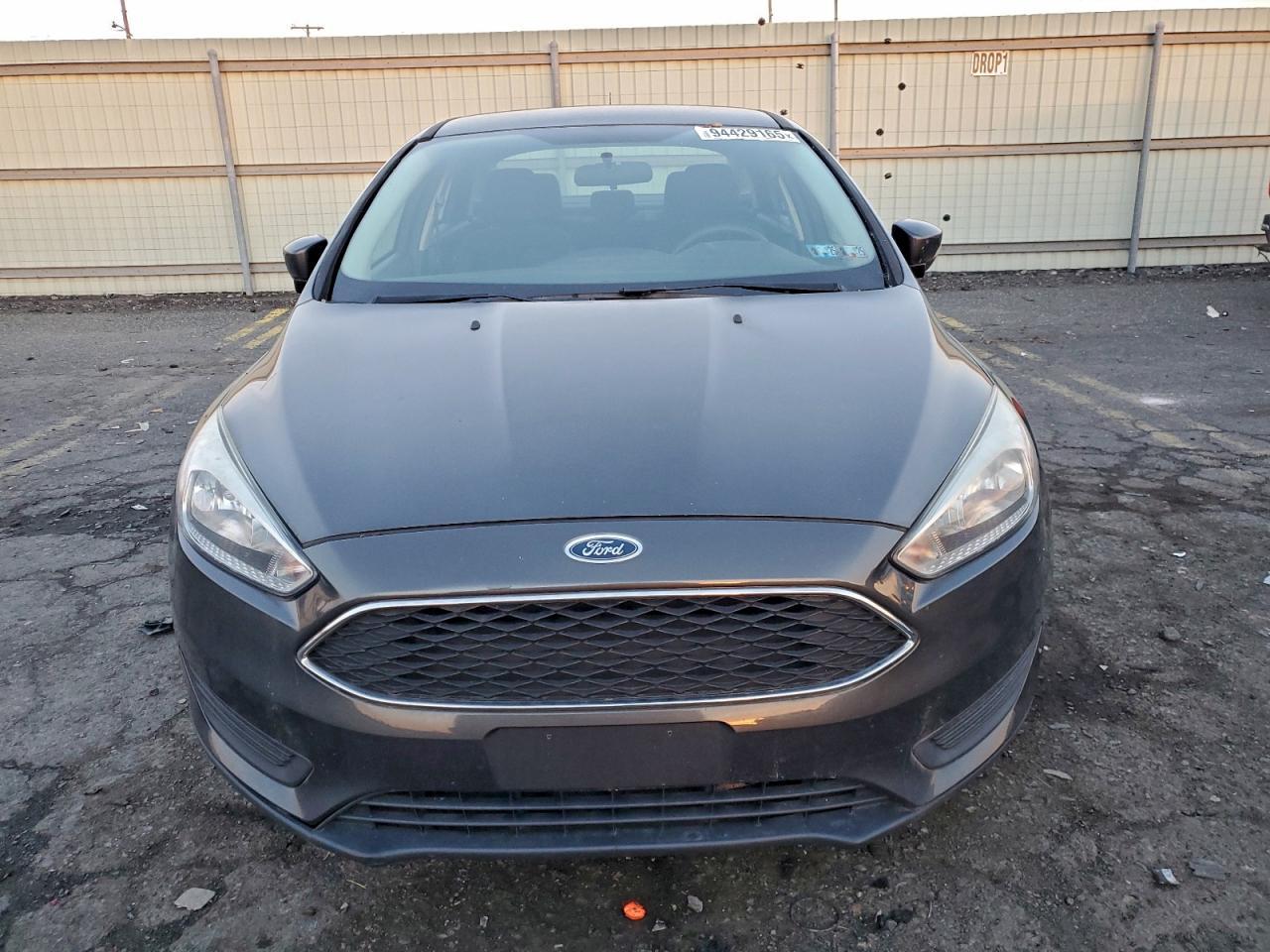 2017 Ford Focus, SE