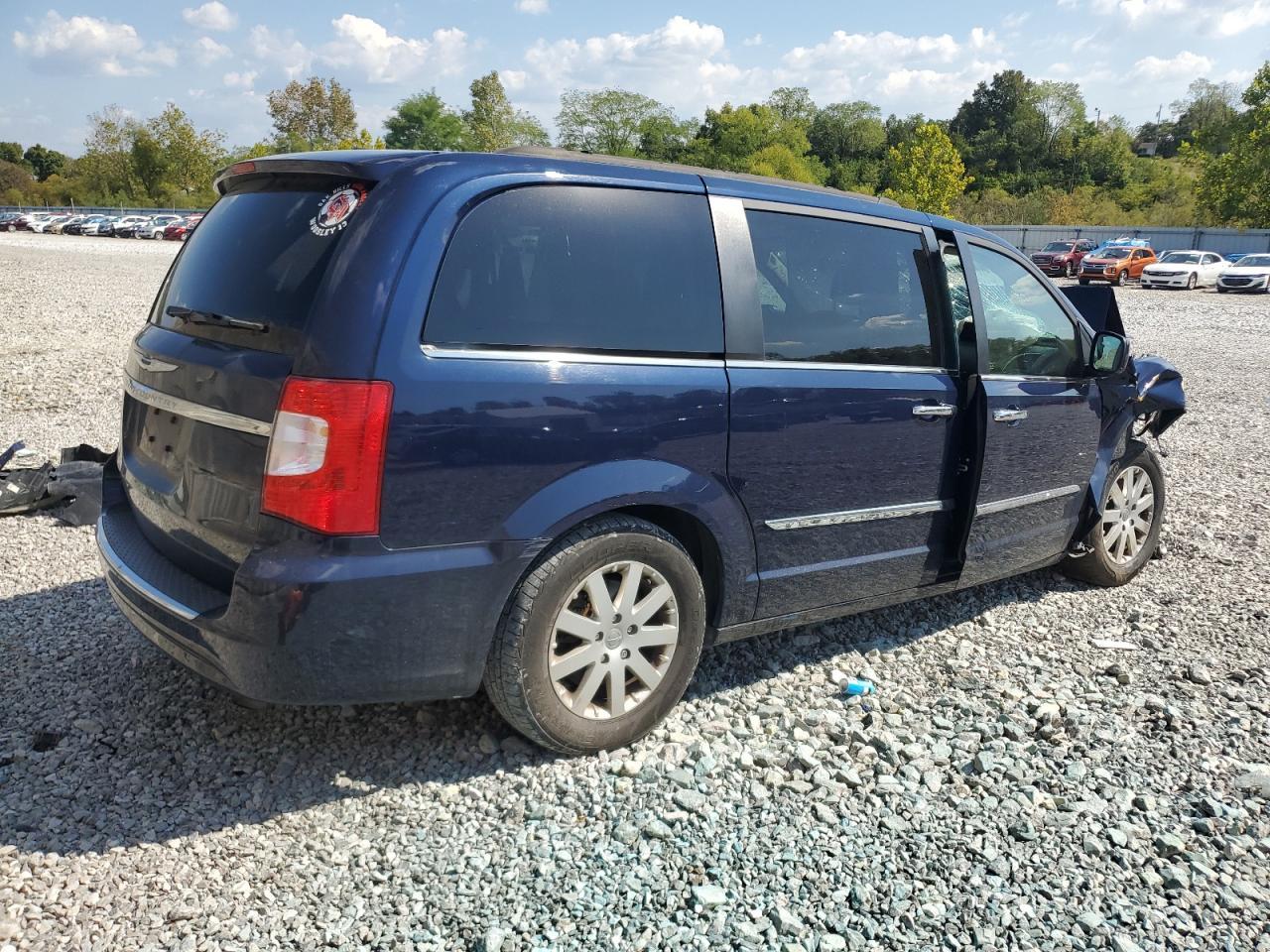 2015 Chrysler Town and Countr...