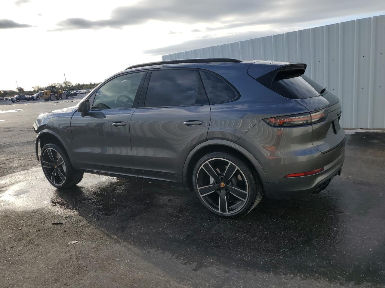 2023 Porsche Cayenne, Turbo