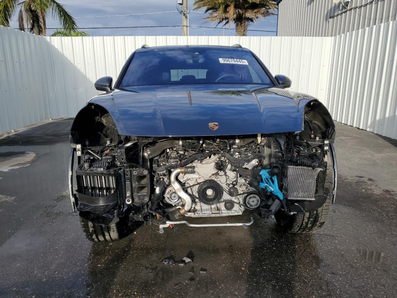 2023 Porsche Cayenne, Turbo