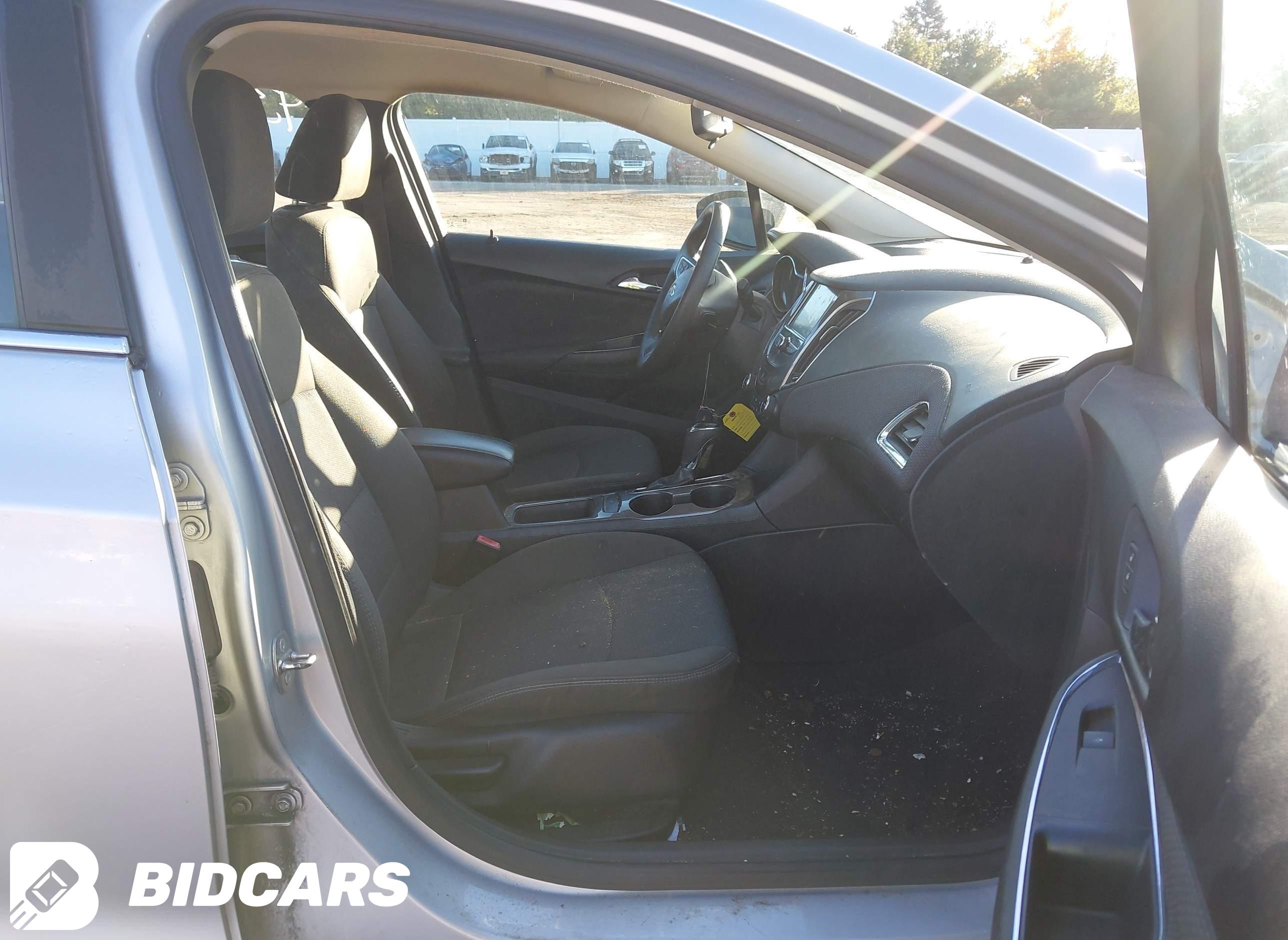 2017 Chevrolet Cruze, Lt Auto