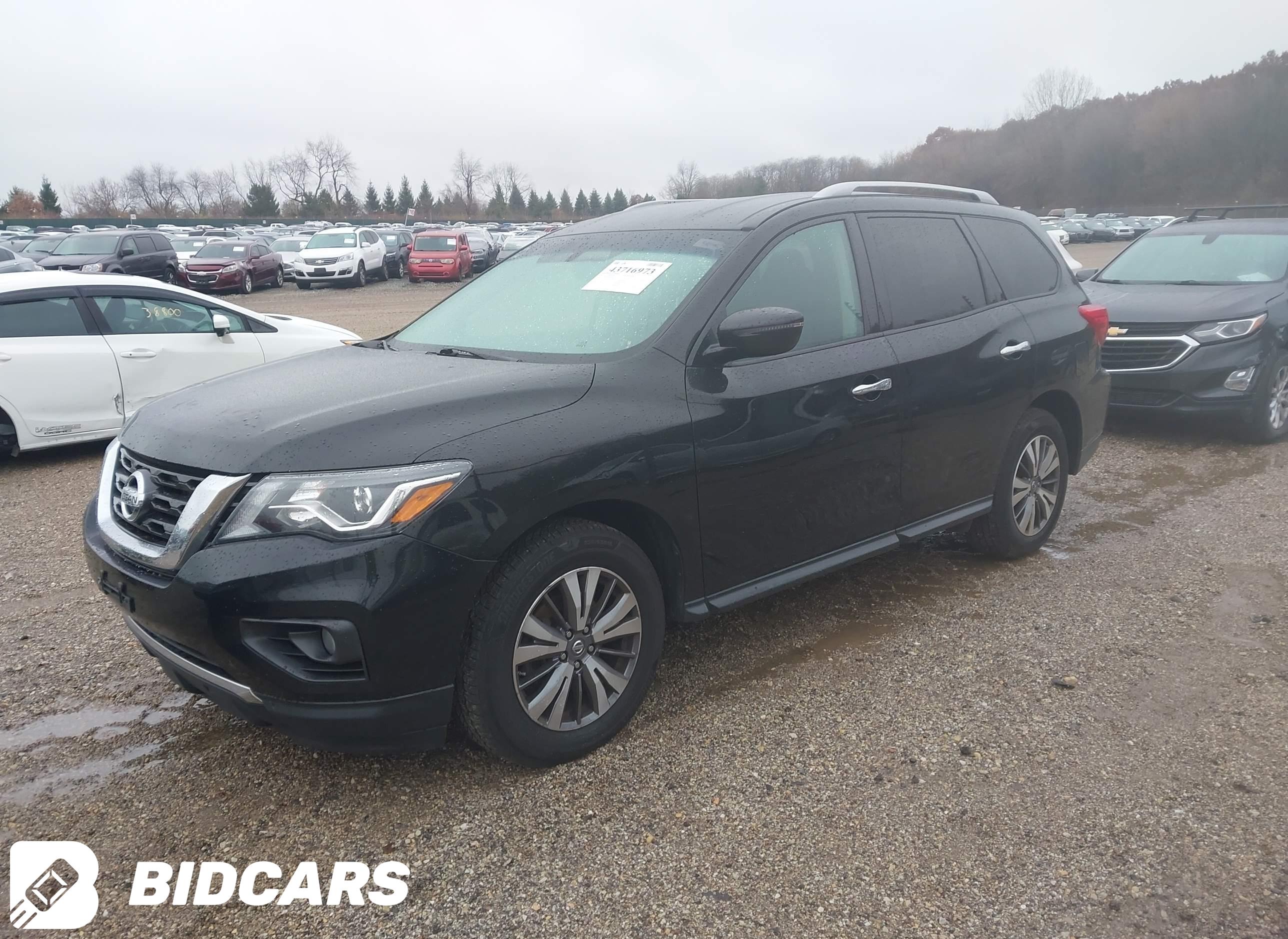 2017 Nissan Pathfinder, SV