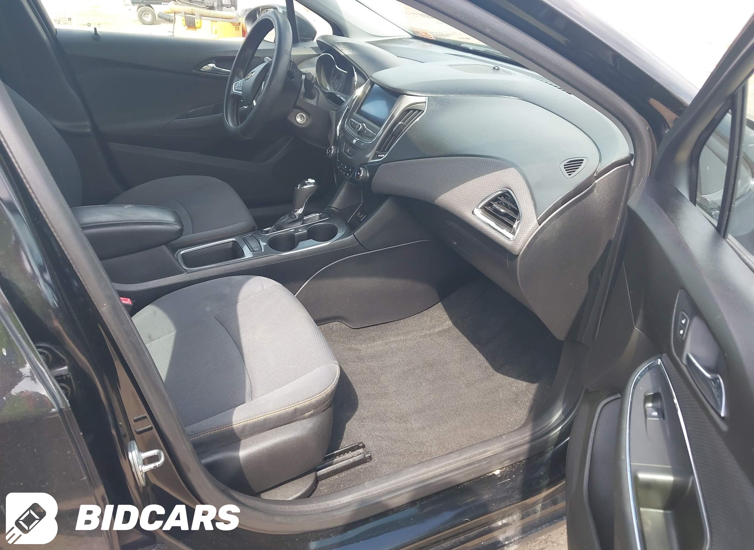 2019 Chevrolet Cruze, LS