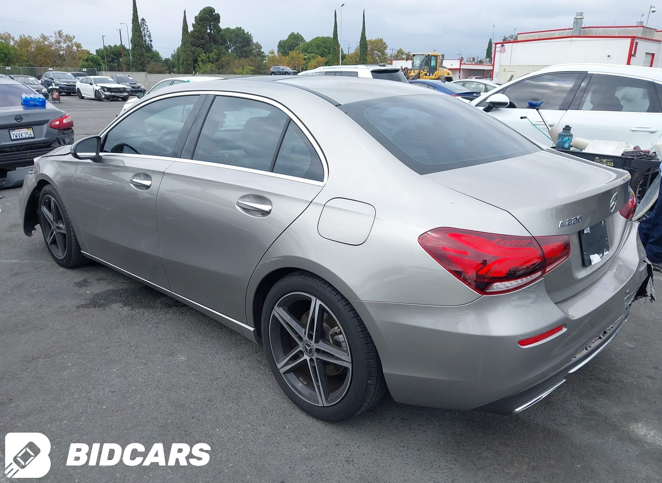 2020 Mercedes-Benz A 220