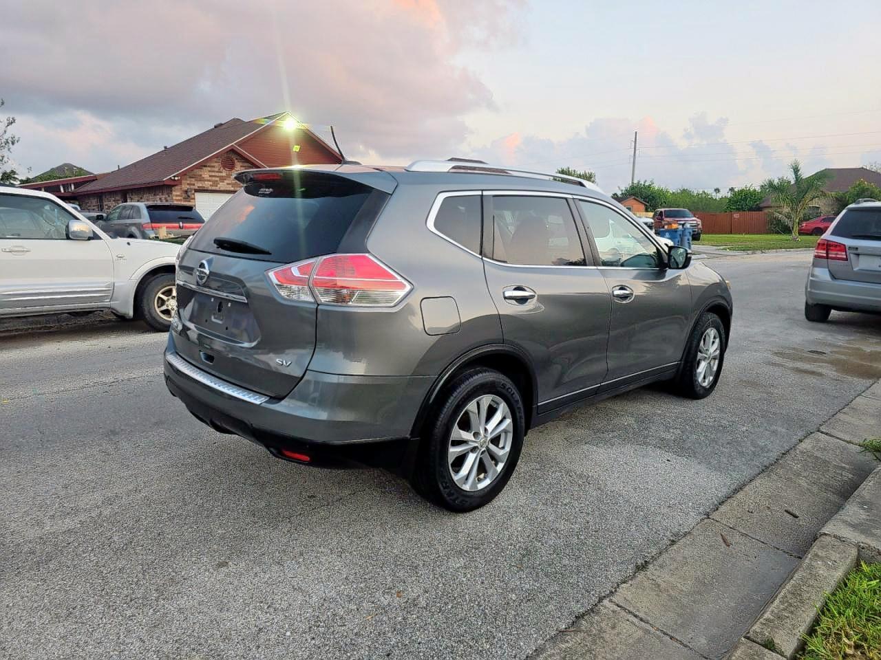 2015 Nissan Rogue, S