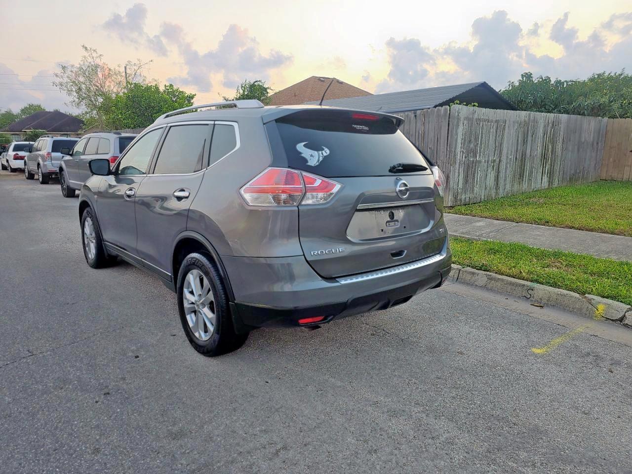 2015 Nissan Rogue, S