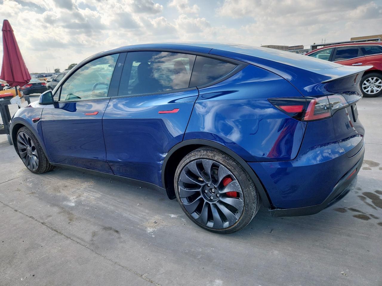 2025 Tesla MODEL Y