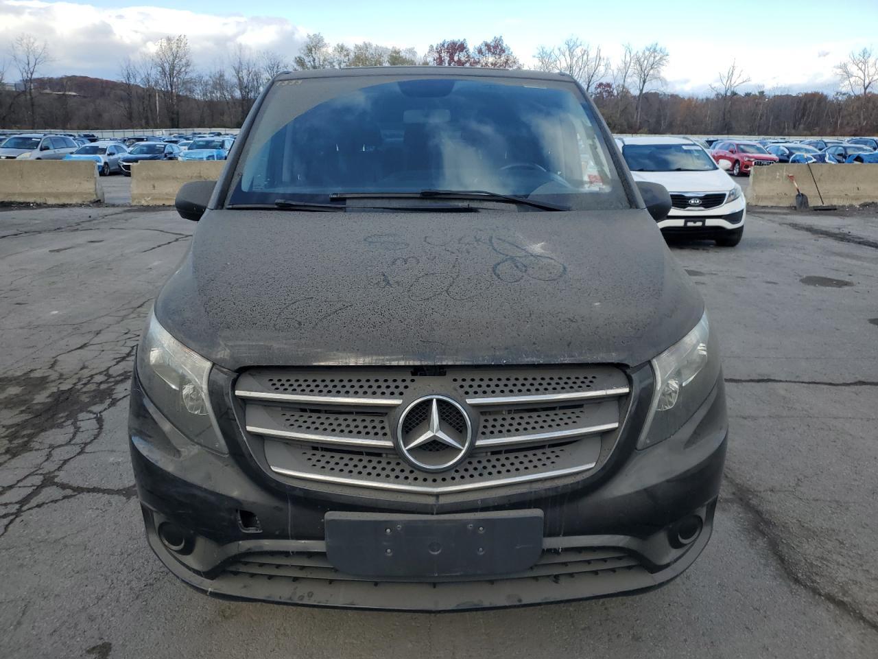2018 Mercedes-Benz Metris