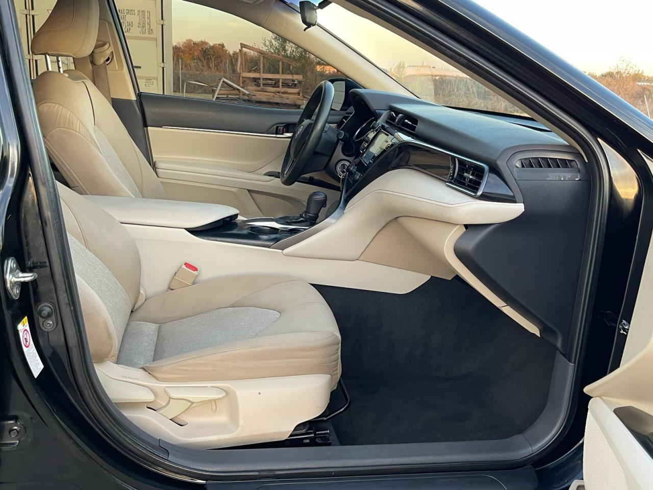 2019 Toyota Camry, L