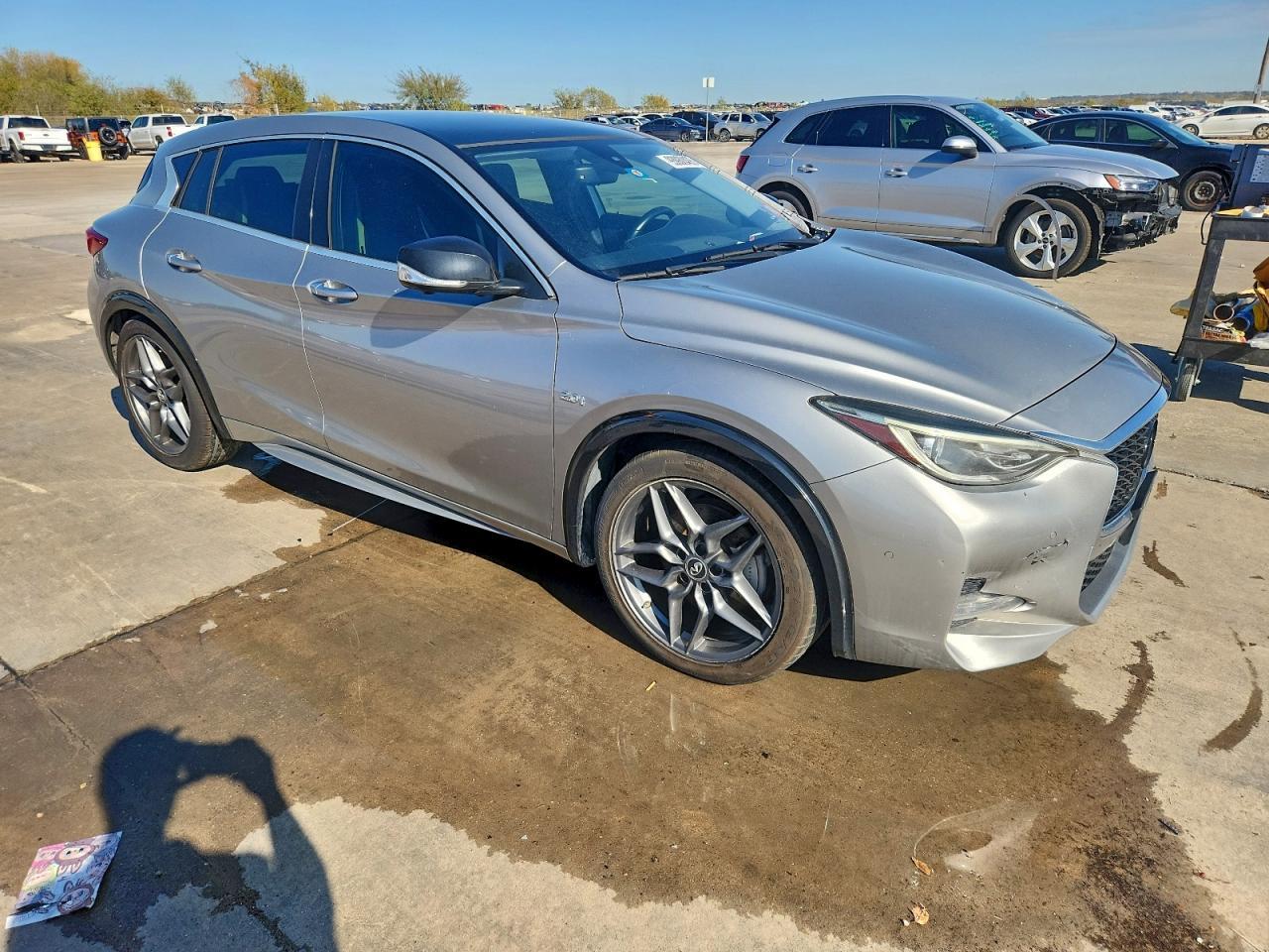 2017 Infiniti QX30, Base