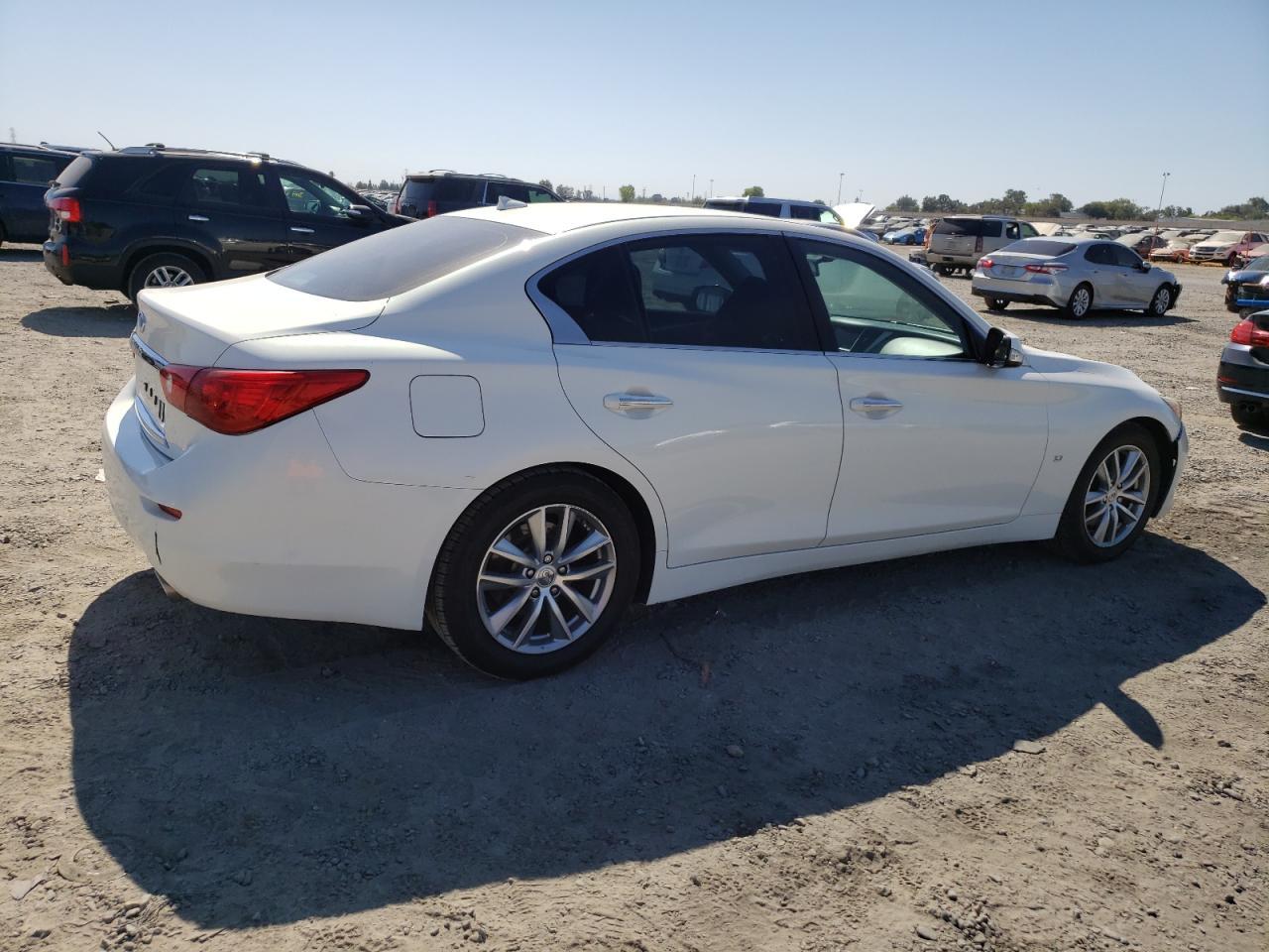 2015 Infiniti Q50, Base