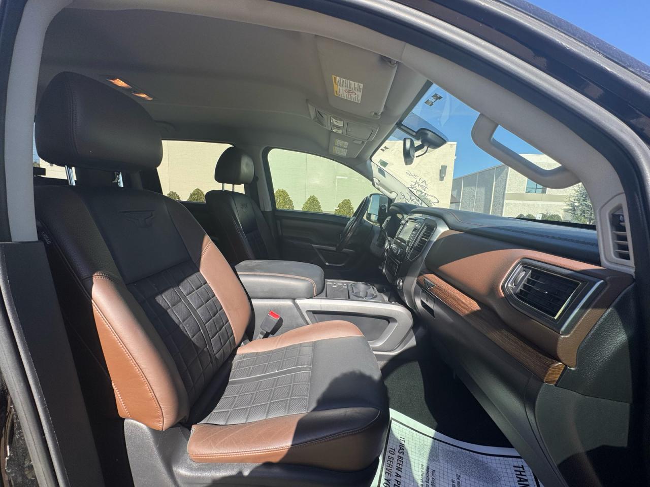 2016 Nissan Titan, SL