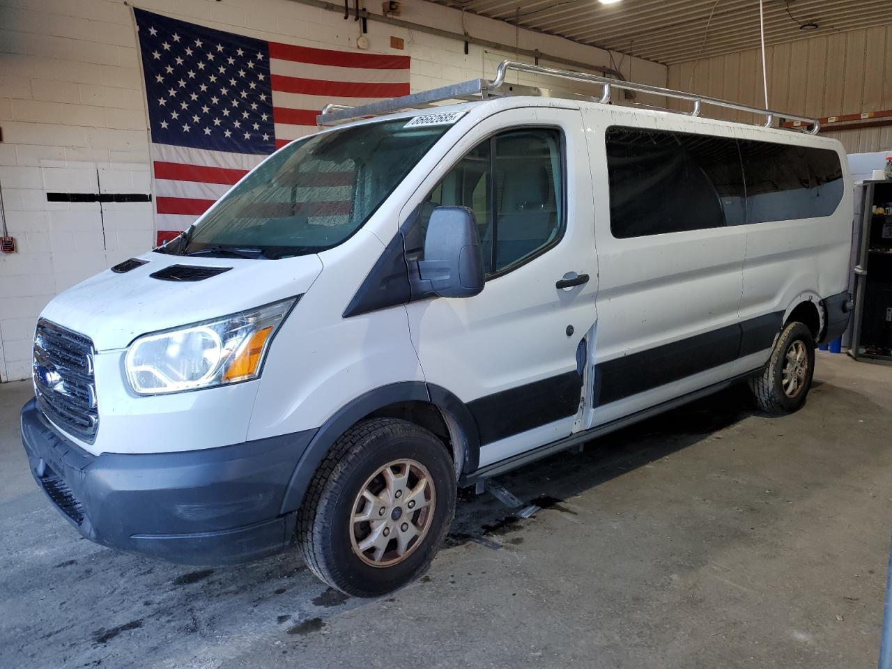 2015 Ford Transit, T-350