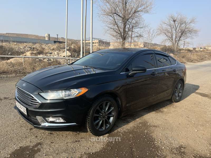 FORD FUSION  , 2017