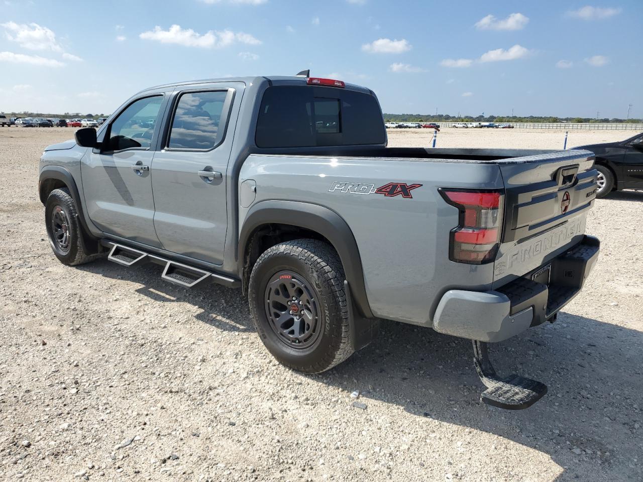 2025 Nissan Frontier, S