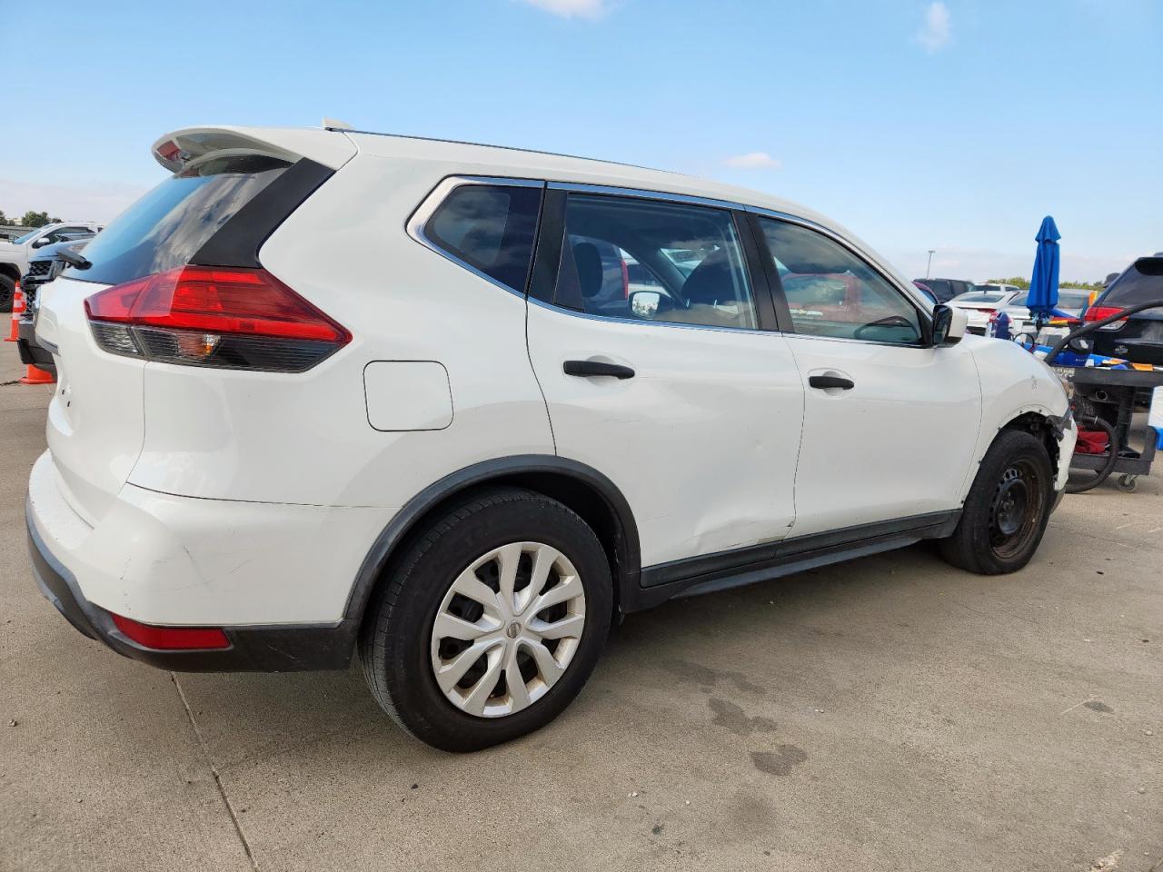 2017 Nissan Rogue, S