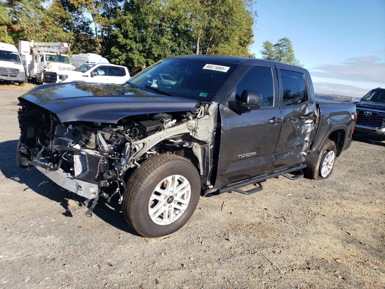 2025 Toyota Tundra, Crewmax Sr