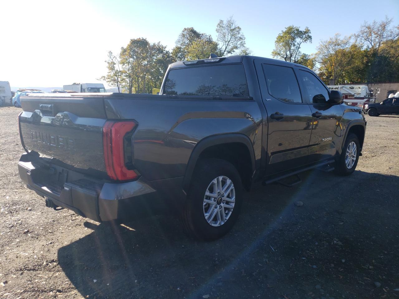 2025 Toyota Tundra, Crewmax Sr