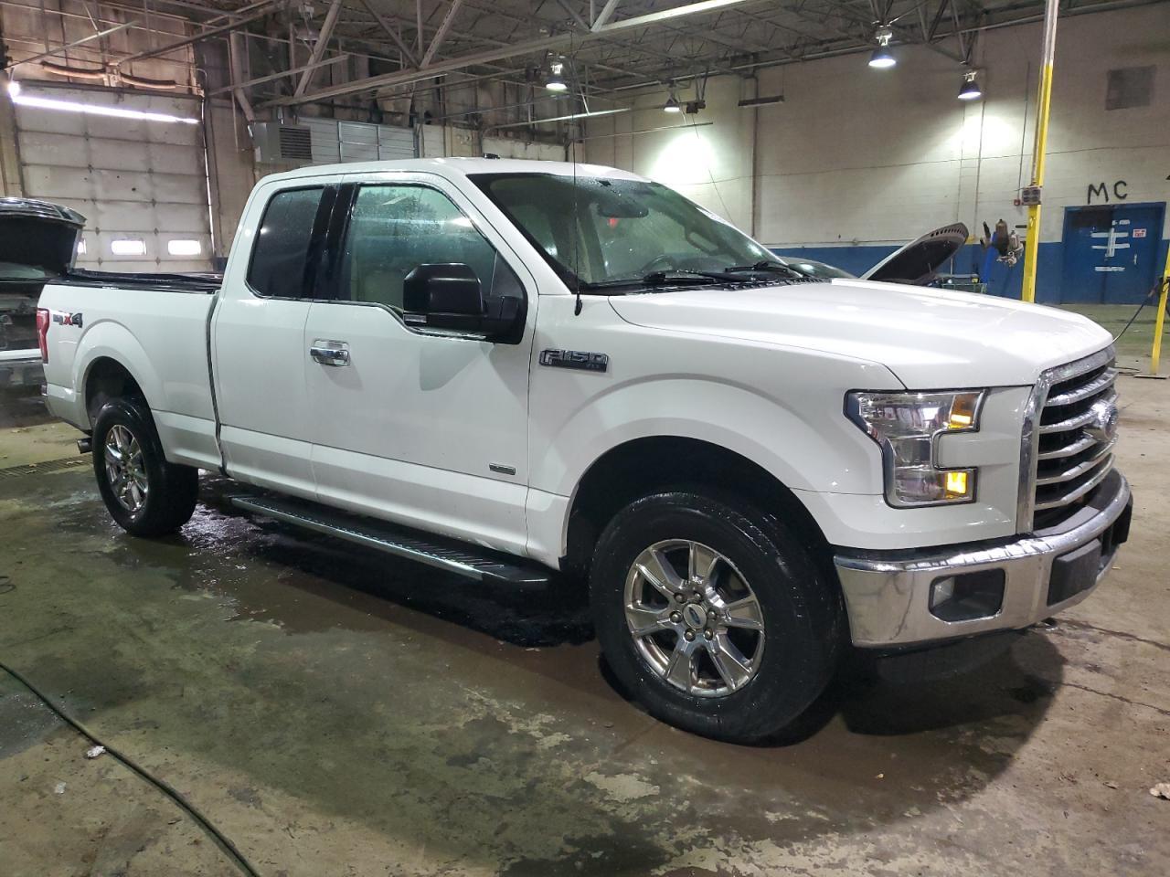 2015 Ford F-150, Super Cab