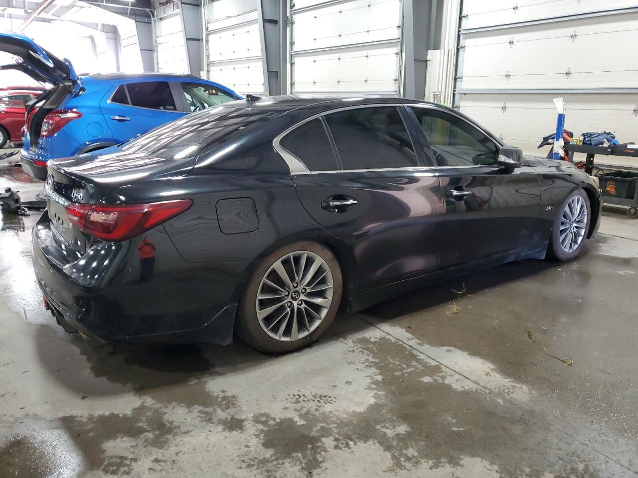 2018 Infiniti Q50, Luxe