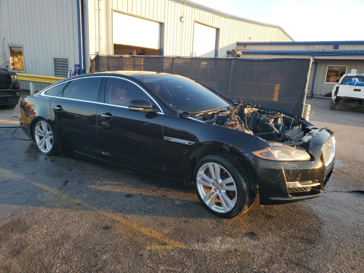 2016 Jaguar XJL, Portfolio