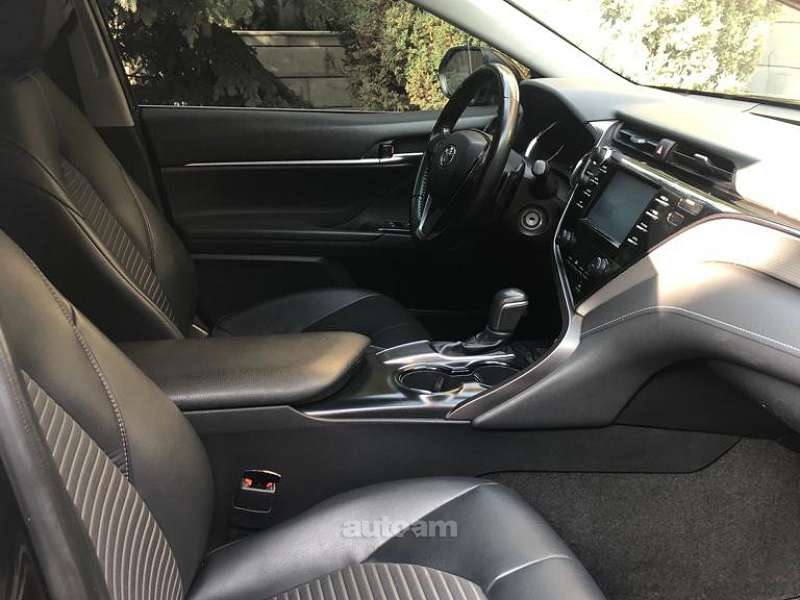 TOYOTA CAMRY  , 2019