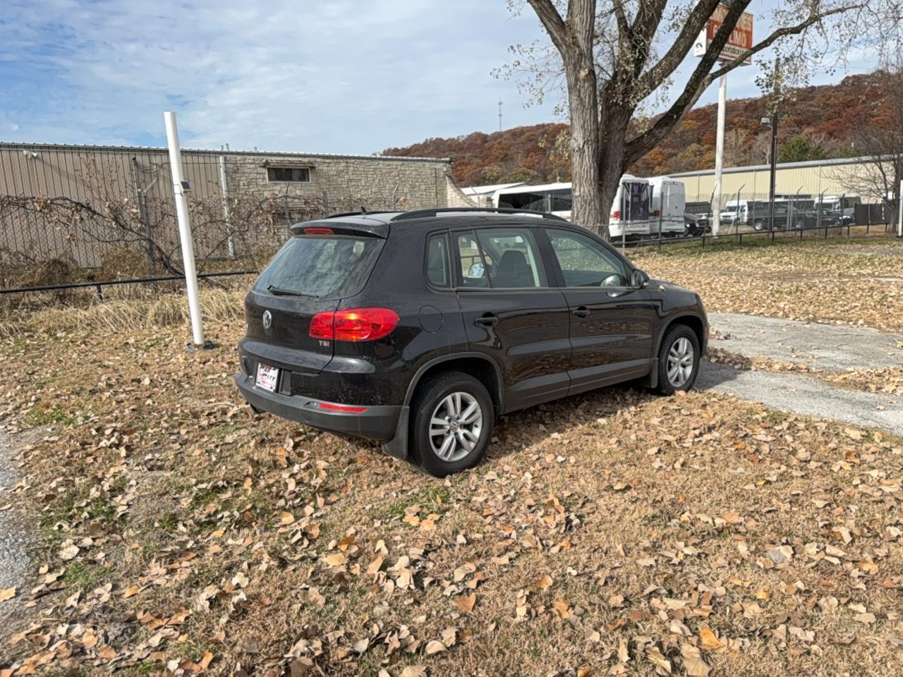 2016 Volkswagen Tiguan, S