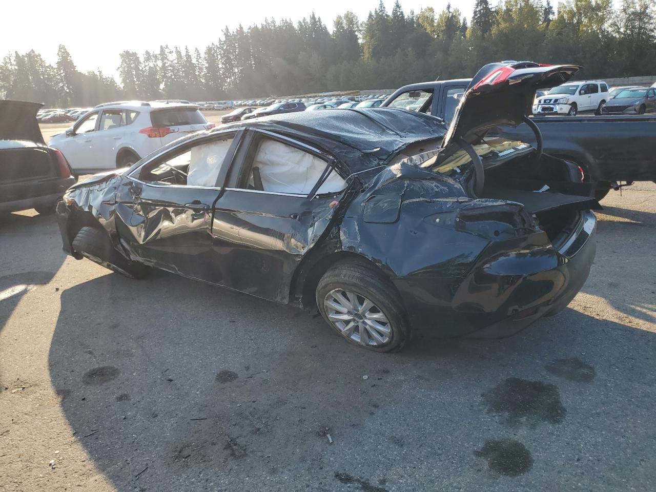 2018 Toyota Camry, L