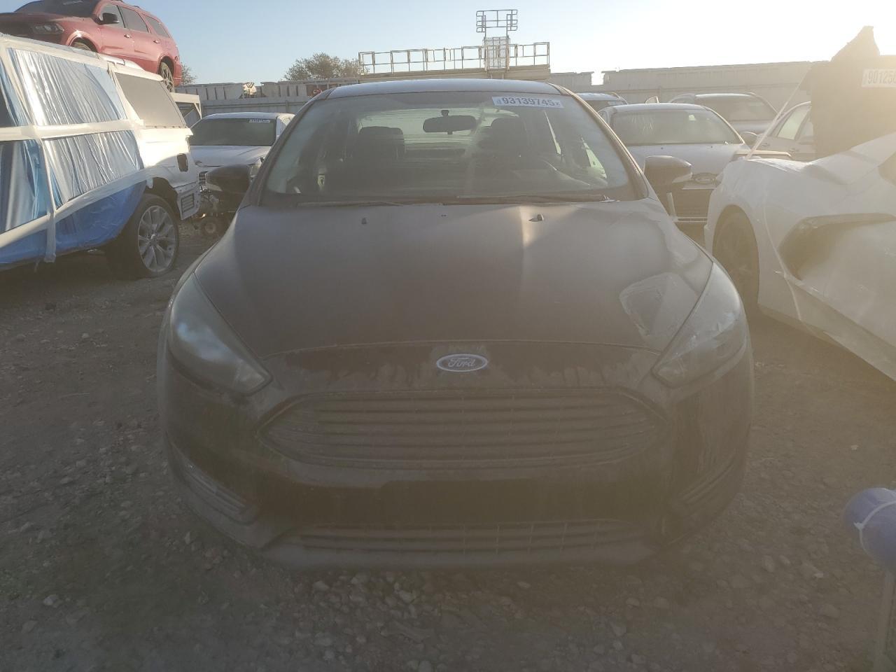 2017 Ford Focus, SE