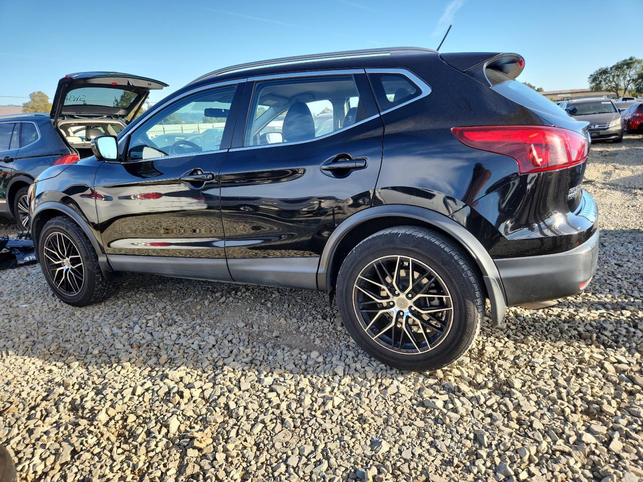 2017 Nissan Rogue, S