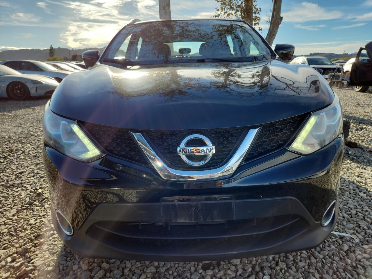 2017 Nissan Rogue, S