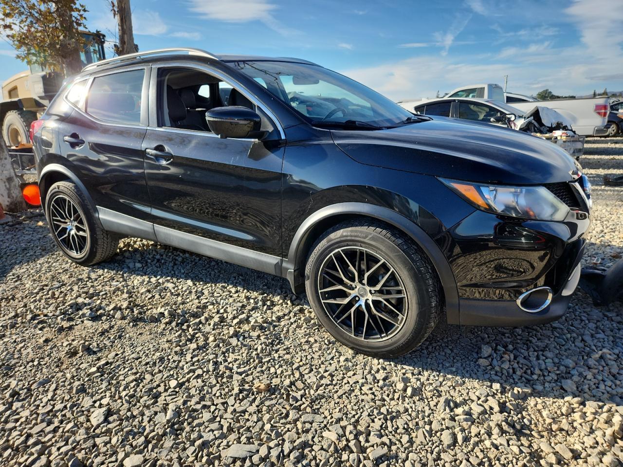 2017 Nissan Rogue, S