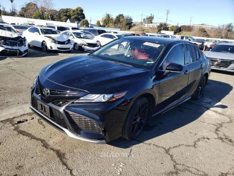 TOYOTA CAMRY  , 2021