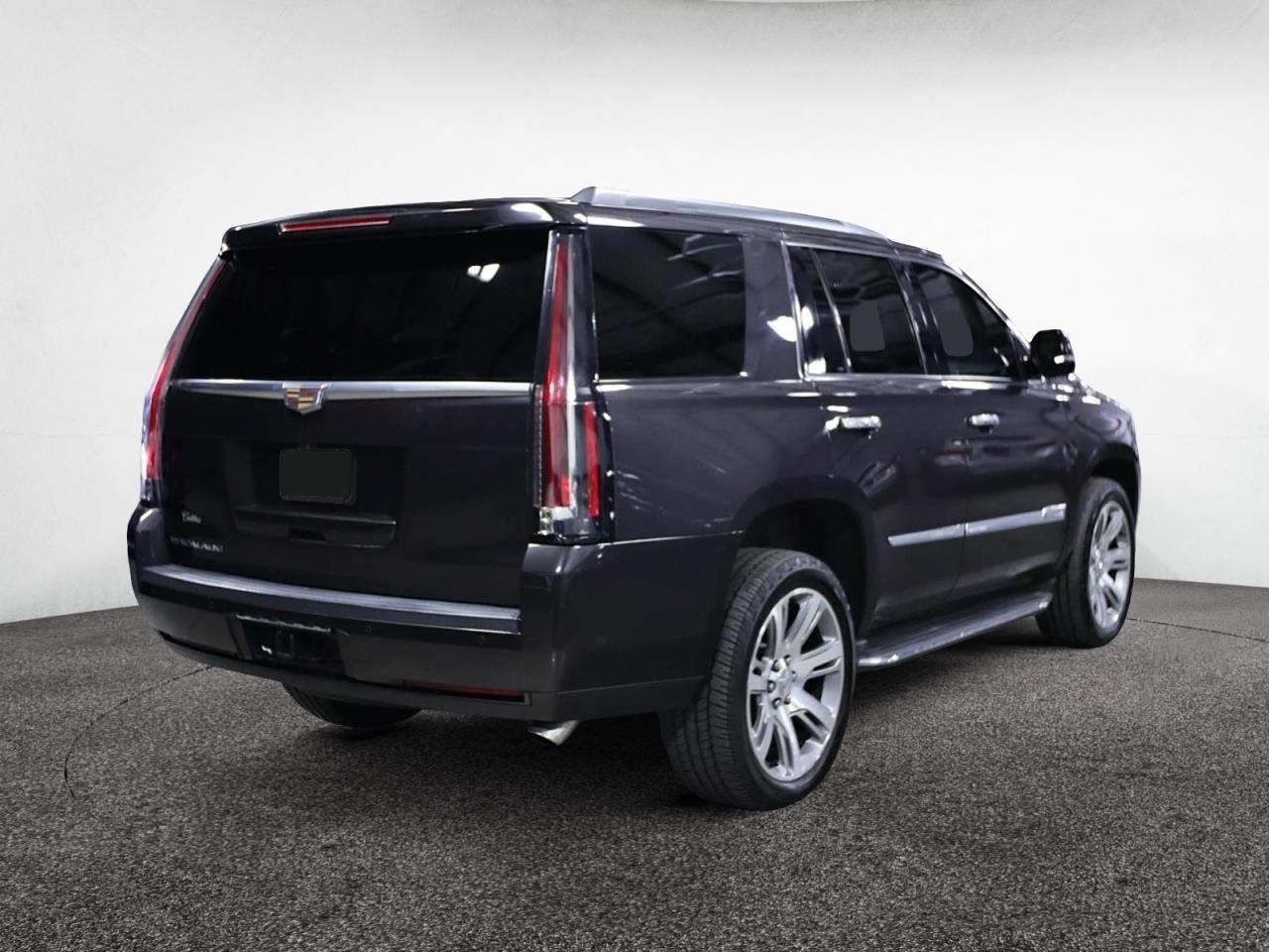 2017 Cadillac Escalade, Luxury