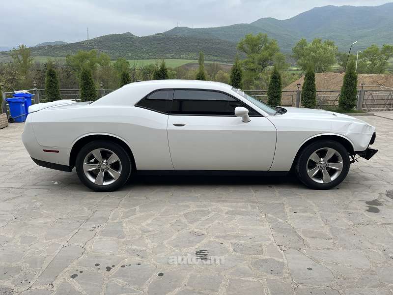 DODGE CHARGER  , 2019