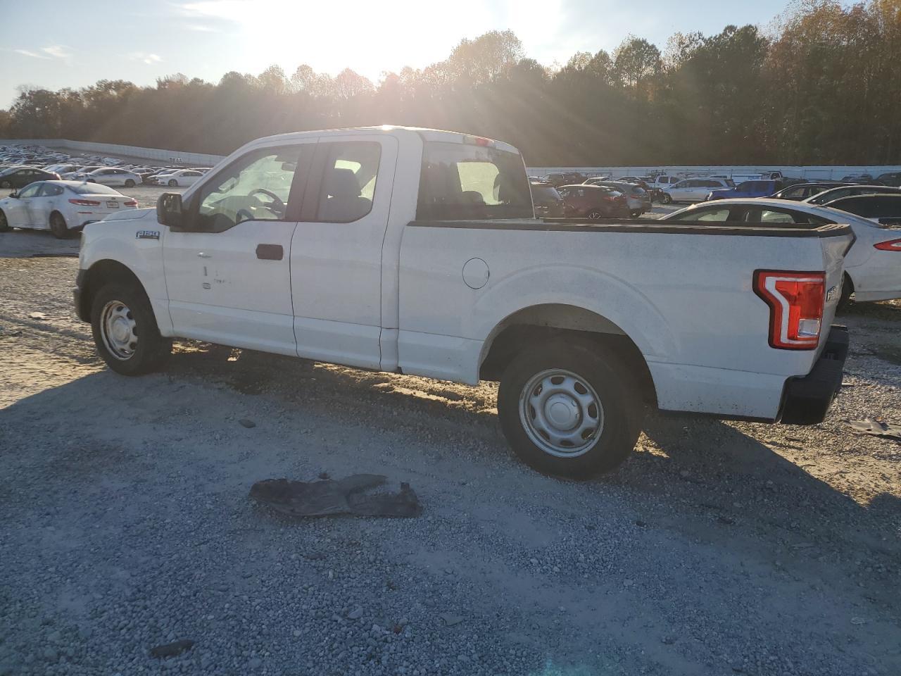 2016 Ford F-150, Super Cab
