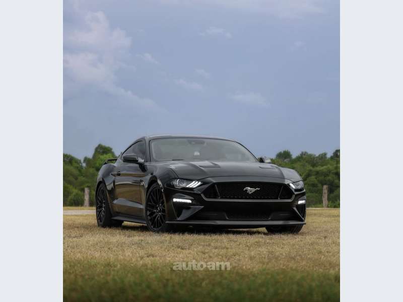 FORD MUSTANG , 2018