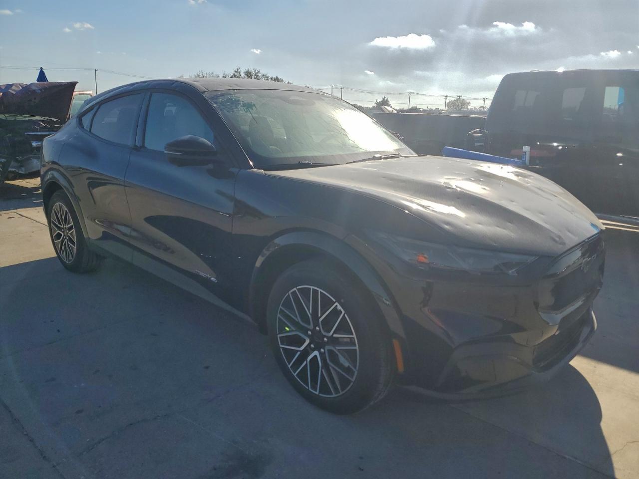 2025 Ford Mustang, Premium