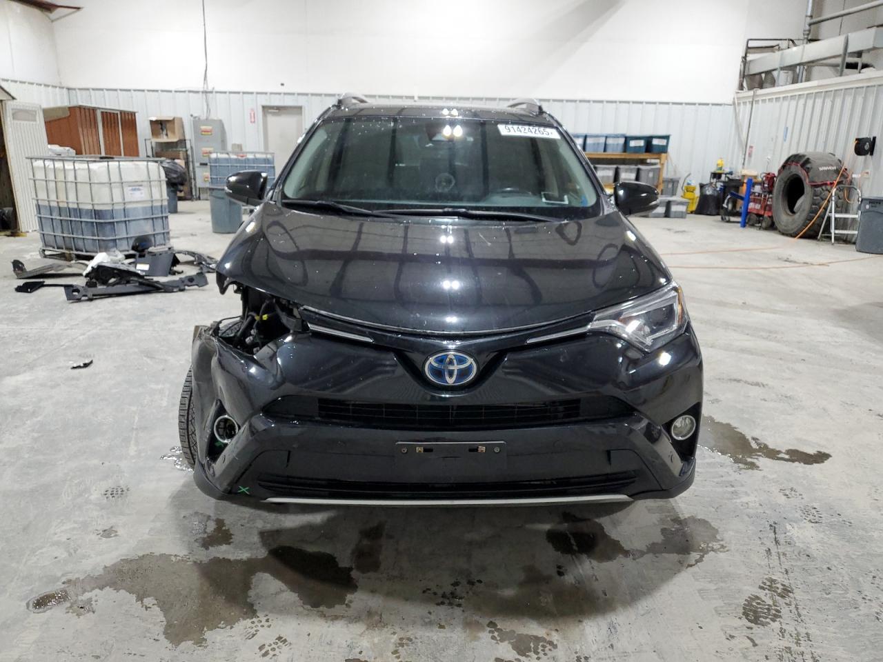 2016 Toyota RAV4, Limited