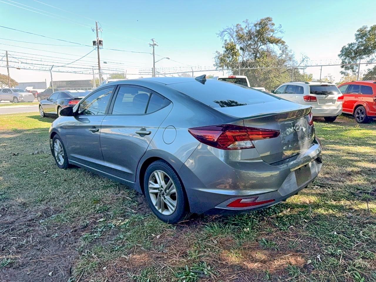 2019 Hyundai Elantra, Sel
