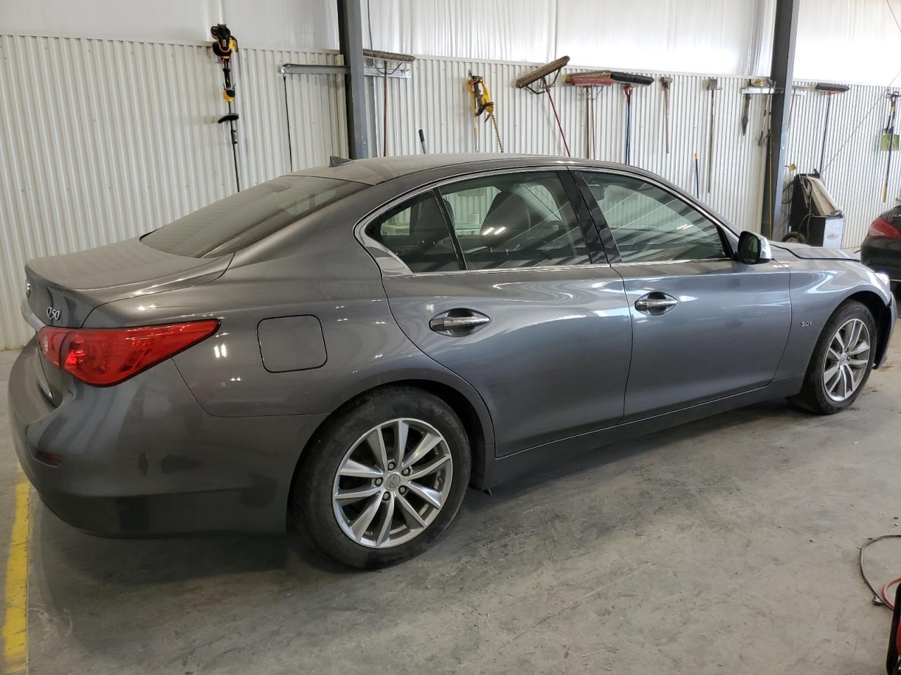 2017 Infiniti Q50, Premium