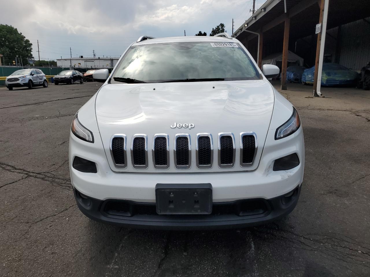 2016 Jeep Cherokee, Latitude