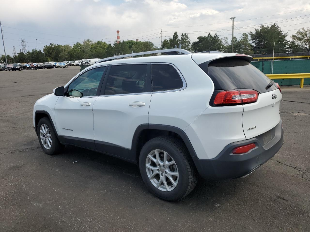 2016 Jeep Cherokee, Latitude