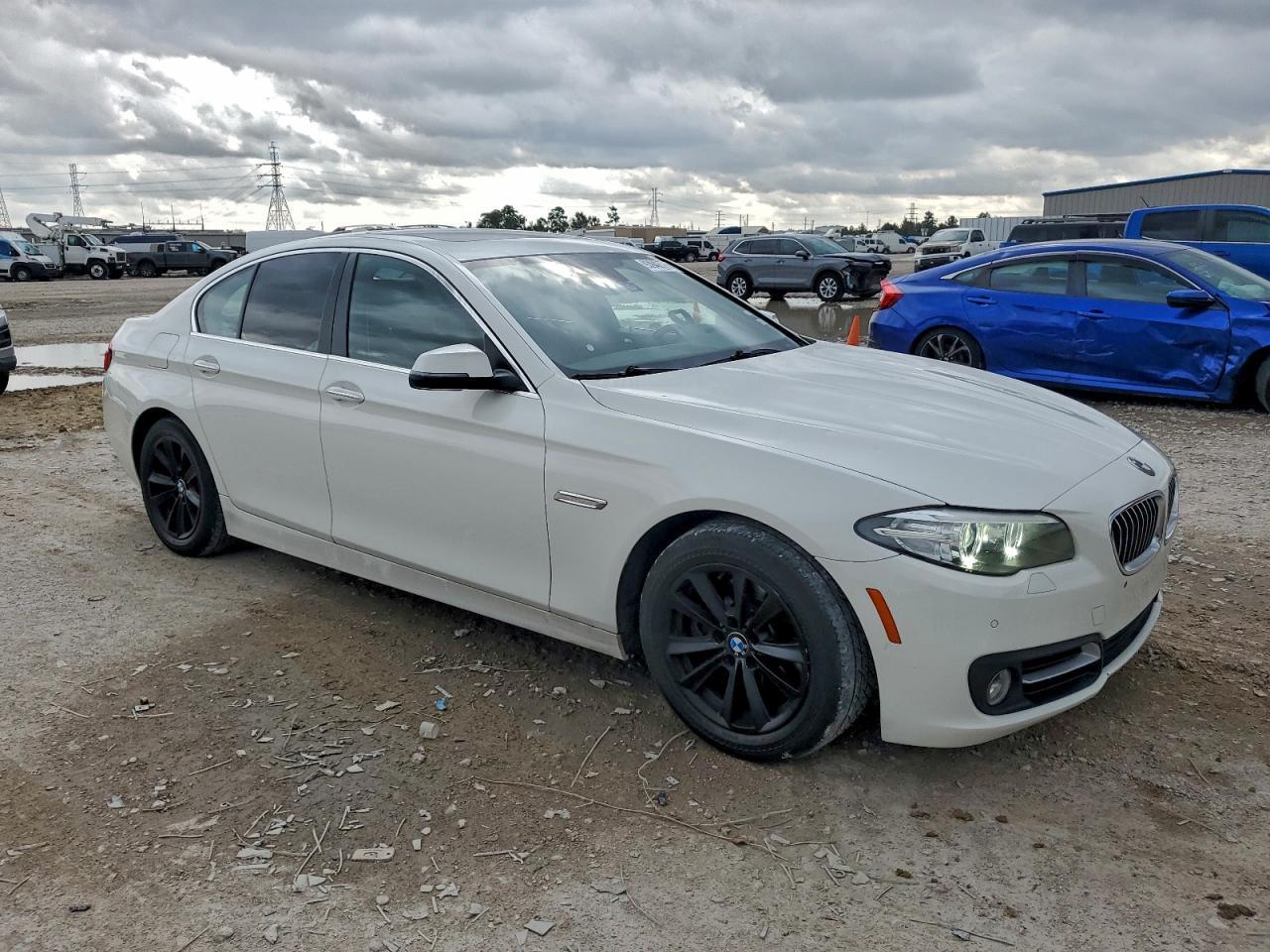 2016 BMW 5 Series, 528 I