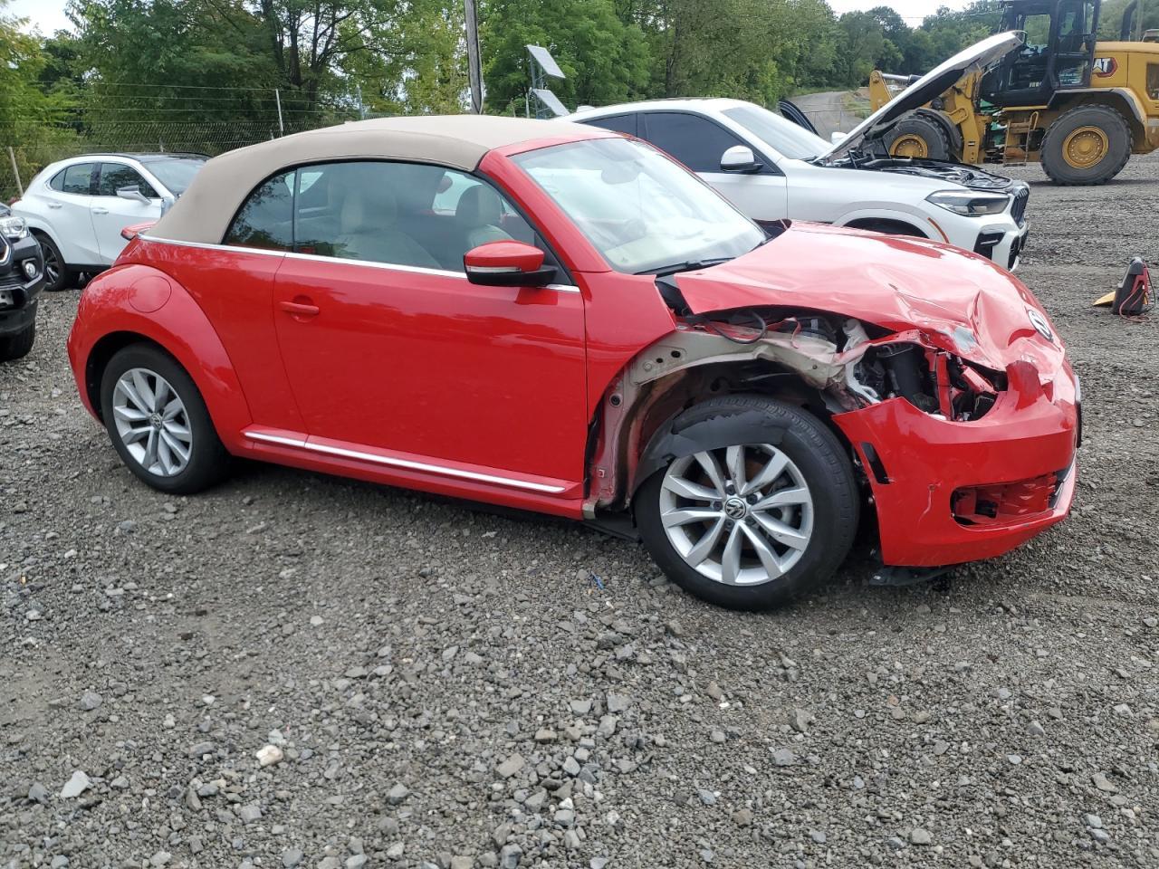 2015 Volkswagen Beetle, Tdi