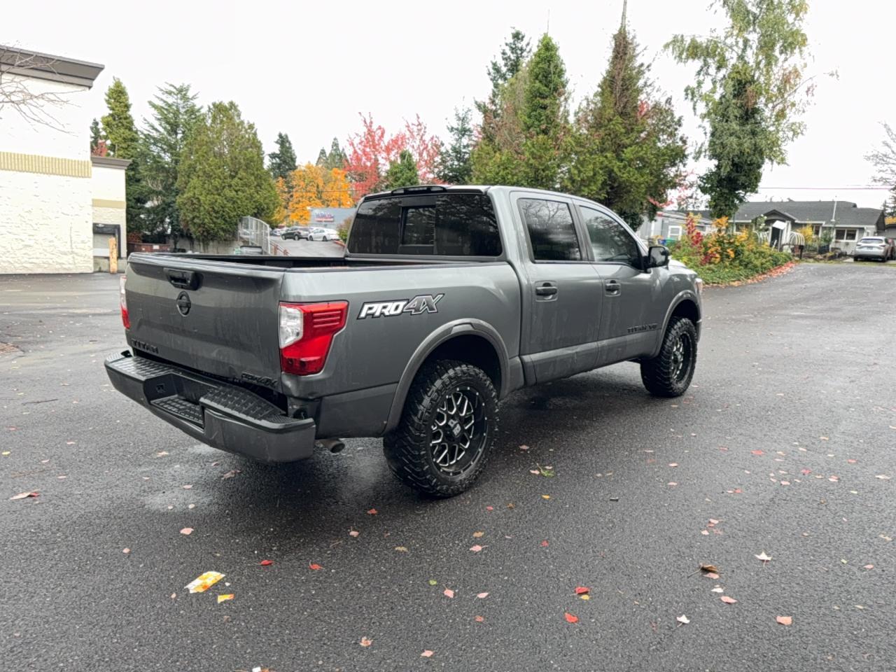 2019 Nissan Titan, SV