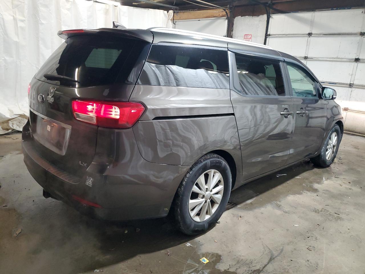 2017 KIA Sedona, LX